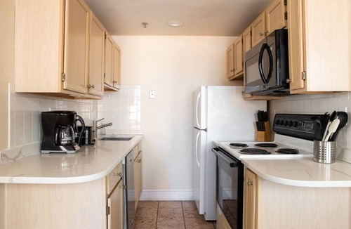 Boston Financial District Apartment | Big Bright Windows with great views of the city - Centrally located. Walk anywhere, MBTA nearby.