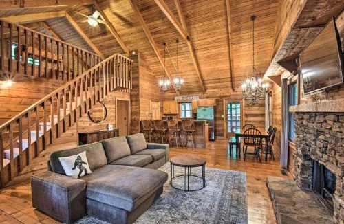 Big Canoe House | Big Canoe Mountain Resort Cabin w/Pool Access!