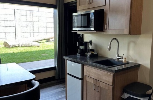 Town of Sullivan House | Big Cat Bungalows at The Haven - Tiger 2