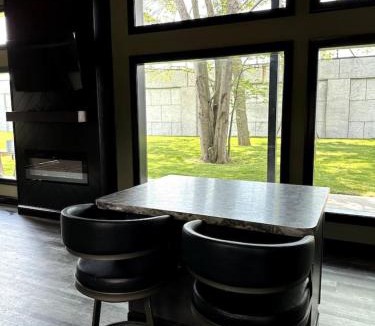 Town of Sullivan House | Big Cat Bungalows at The Haven - Tiger 3