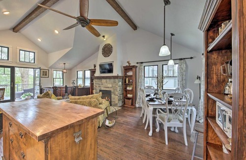 Hartford House | Big Cedar Lake House: Views, 100 Ft to Water!