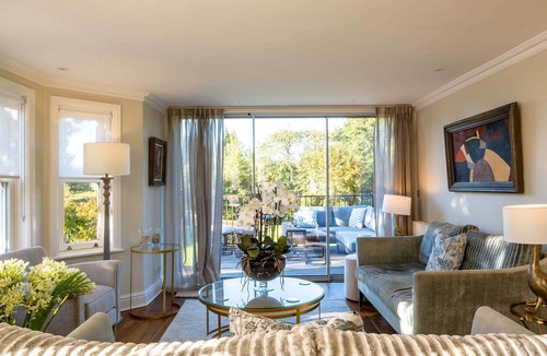 New Forest District House | Big, chic and built for celebrations...Includes a Cinema room!