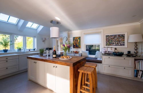 New Forest District House | Big, chic and built for celebrations...Includes a Cinema room!