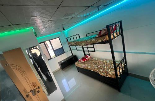 Airoli Apartment | Big