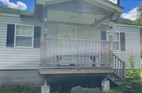 Big Indian House | Big Indian Creek-side Home