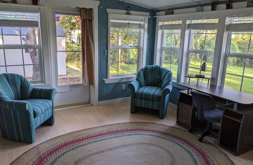 Manning Cottage | Big Mama's Lakeside Cottage Lake Marion