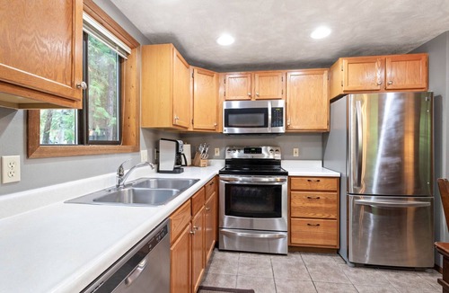 Whitefish House | Big Mountain Cabin, Great Deck, Hot Tub/Pool/Sauna, Sleeps 8!