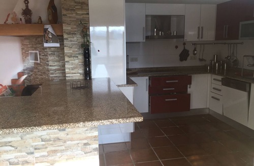 Santo Antonio de Vagos Villa | Big private House, Swiming pool near the sun! All welcome and you will love it!