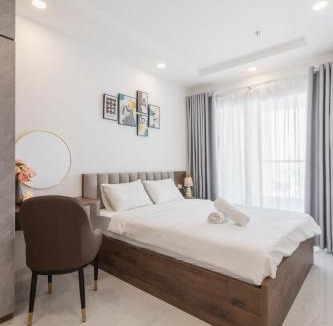 Phuong 8 Apartment | Big Promo 20% Luxury 2BR Apt - City Skyline View- Hot