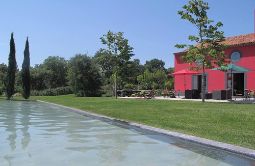 A dos Negros House | Big Red Barn - Modern Refuge in Obidos, Portugal