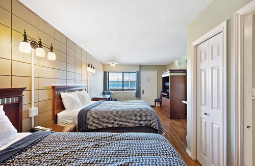 Campbell River Hotel | Big Rock Motel