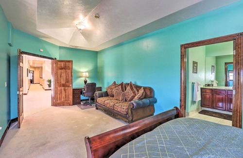 Hudson House | Big spacious ranch with pool table and gaming room beautiful mornings and nights