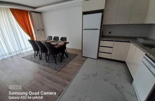 Yildizevler Apartment | BIG SUITe