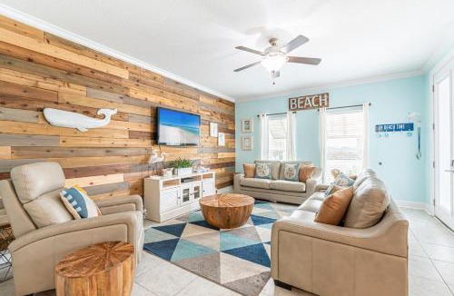 Villages of Crystal Beach House | Big Tuna
