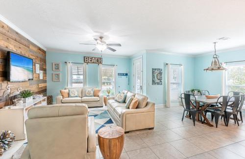 Villages of Crystal Beach House | Big Tuna