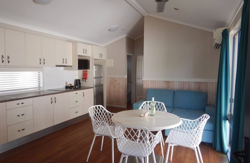 Blacks Beach RV Rental | BIG4 Mackay Blacks Beach Holiday Park
