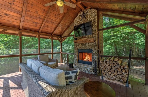 Necowa Cove Cabin | Bigfoot of Blue Ridge - Mountain View above Blue Ridge Lake | Hot Tub | Movie Room | Pool Table