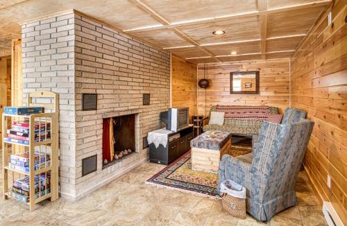 Bigfork House | Bigfork Cabin on Long Lake By Trails & Restaurant!