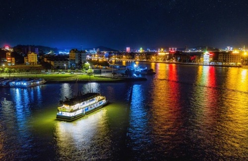 Ha Long Boat Rental | Bigfun Cruises