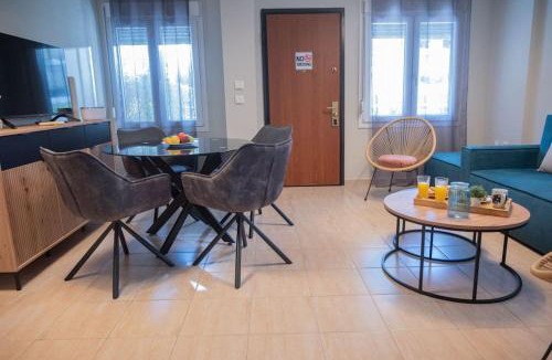 Neoi Epivates Apartment | Bijou by Sea