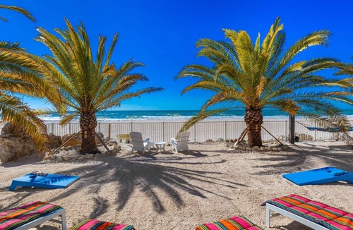 Ilexhurst House | Bikini's & Martini's Beachfront: Direct Gulf Front! Pool, Spa, Pro-Series Loaded Game Room & Arcade