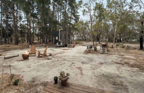 Black Range House | Bilby Park Escape 1 by Tiny Away