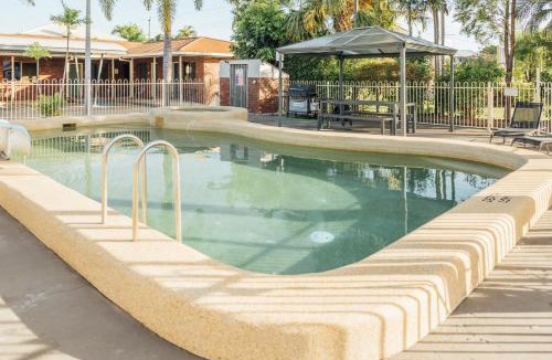 Rosslea Hotel | Billabong Lodge Motel