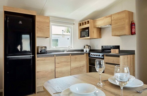 Great Houghton House | Billing Aquadrome Silver 3 Bed Caravan HW86