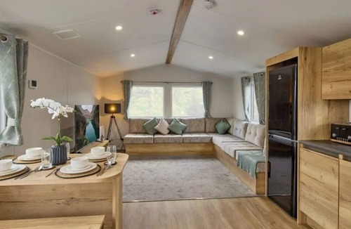 Great Houghton House | Billing Aquadrome Silver 3 Bed Caravan HW86