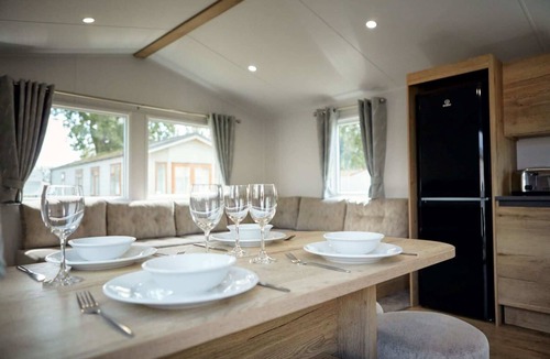Great Houghton House | Billing Aquadrome Silver 3 Bed Caravan HW86