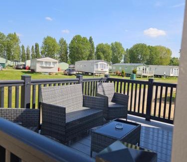 Great Houghton Resort | Billing Aquadrome Holiday Park with Fishing Lakes