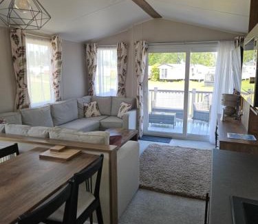 Great Houghton Resort | Billing Aquadrome Holiday Park with Fishing Lakes