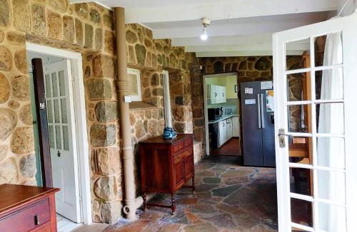Ramsgate Beach House | BillsBest Whaleback Cottage