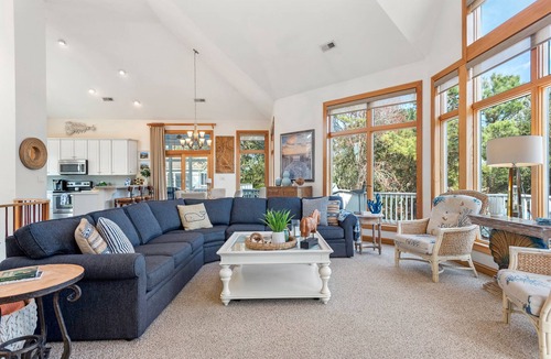 Corolla House | Billy's Banks: Private Pool, Spa, Golf Discounts