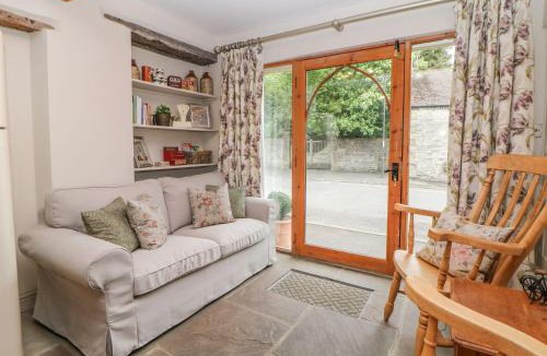 Tideswell House | Billy Whiskey's