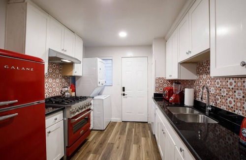 Encanto House | Biltmore Bungalows Triplex w/Heated Pool, Carports, 9 Smart TVs, W/D, Fast WiFi