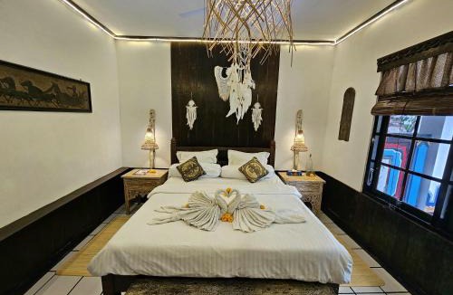 Lovina Hotel | Binaria Museum Hotel