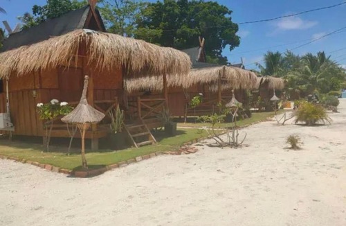 Berakit Cabin | Bintan Brzee Beach in Island Bintan - Bungalow 3