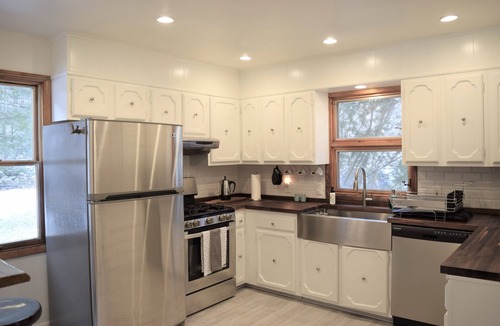 Pine Hill House | Birch Creek Mountain House- 3 minutes to Belleayre Mtn