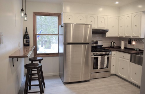 Pine Hill House | Birch Creek Mountain House- 3 minutes to Belleayre Mtn