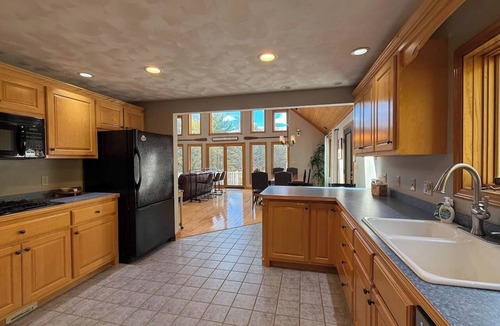 Silver Lake House | Birch Landing | Relaxing Family Escape | Game Room