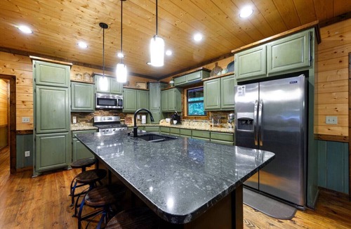 Broken Bow Cabin | BirchSquatch · Heated Pool: Putt-Putt, Gameroom, Playset, Sleeps 24!