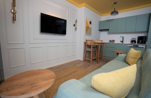 Harbiye Apartment | Bird Nest Suite
