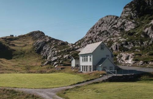 Indre Reksta Cabin | Birdbox Reksta