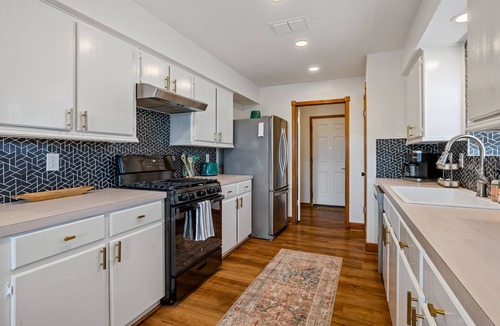 Wimberley House | Birdie’s Casa | VIEW with pool & guest casita