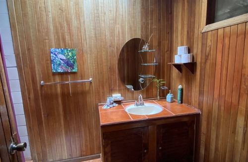 La Tigra Bed & Breakfast | Birds & Breakfast