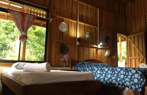 La Tigra Bed & Breakfast | Birds & Breakfast