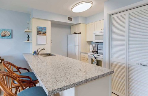 Tavernier Condo | Birds Eye Loft Perched Above the Marina 1BR 1BA 5413