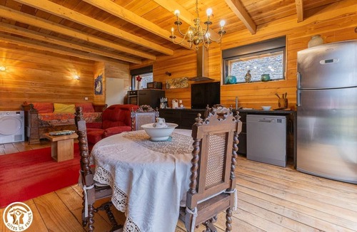 Orcival House | Birds - ORCIVAL
