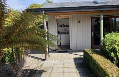 Motueka Apartment | Birdsong
